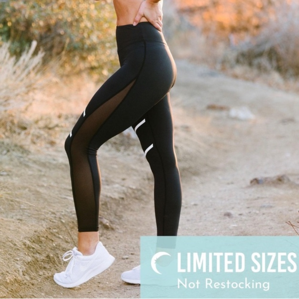 Zyia Active Reflective Mesh Athletic Leggings